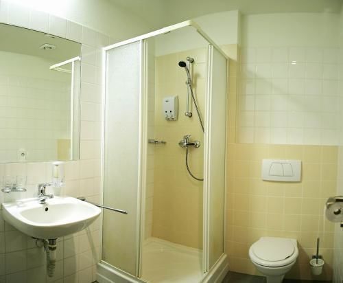 Hotel Maxim Svaty Jur Ngoại thất bức ảnh